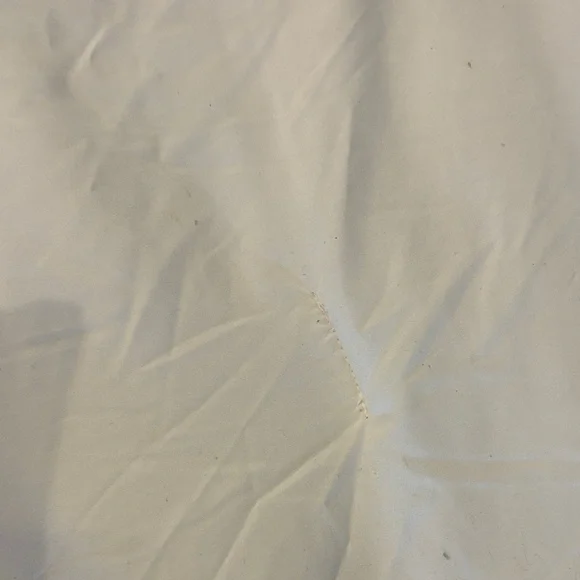 Elegant Cream comforter set - Queen comforter and two shams - Picture 5 of 8